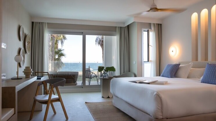  Premium Deluxe with Sea View and Pool